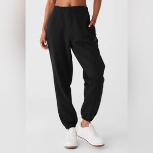ALO Yoga Unisex Cuffed Renown Heavy Weight Black Sweatpants